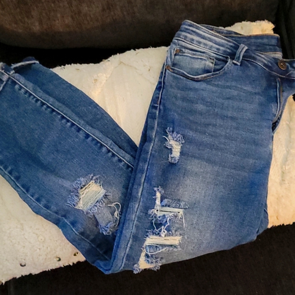 Wax Jean Distresses Ankle